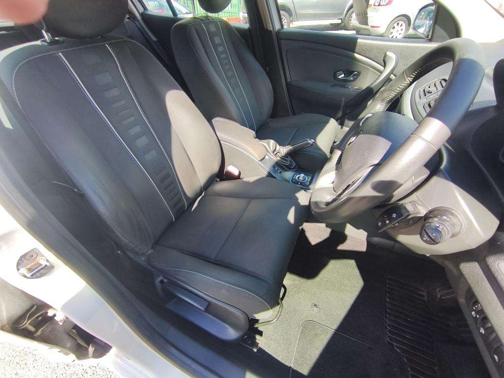 2012 RENAULT MEGANE 2012 RENAULT MEGANE
