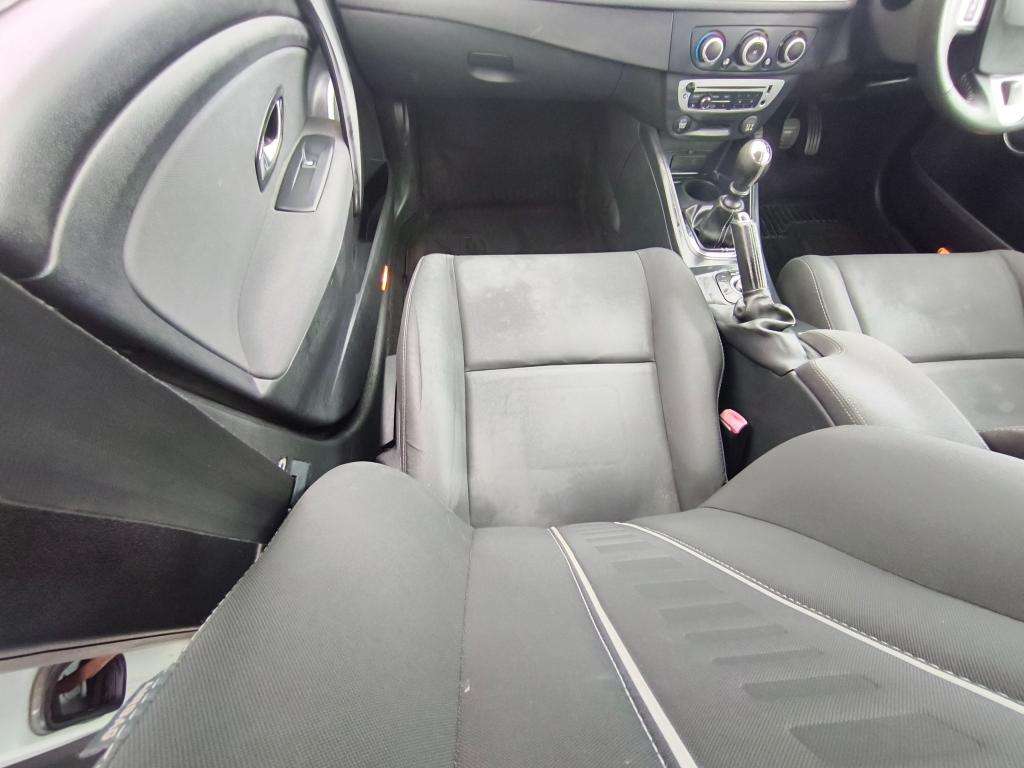 2012 RENAULT MEGANE 2012 RENAULT MEGANE