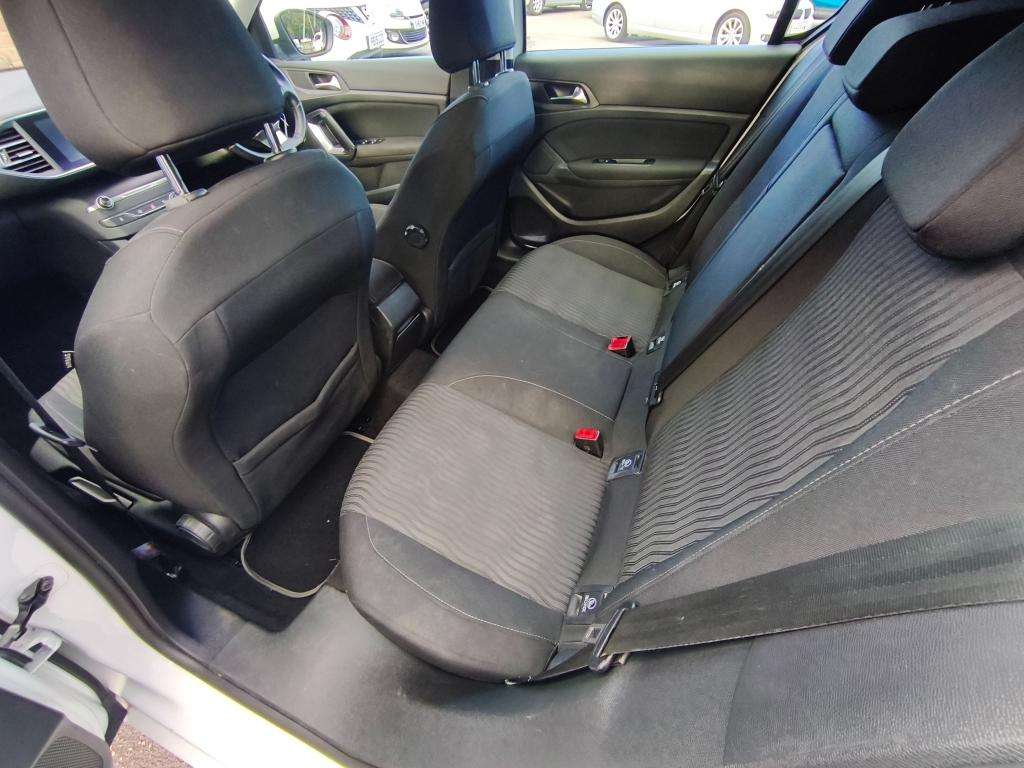 2014 PEUGEOT 308 2014 PEUGEOT 308