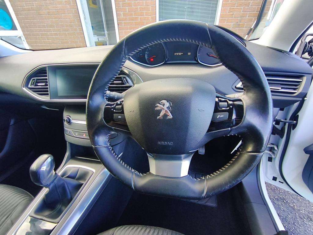 2014 PEUGEOT 308 2014 PEUGEOT 308
