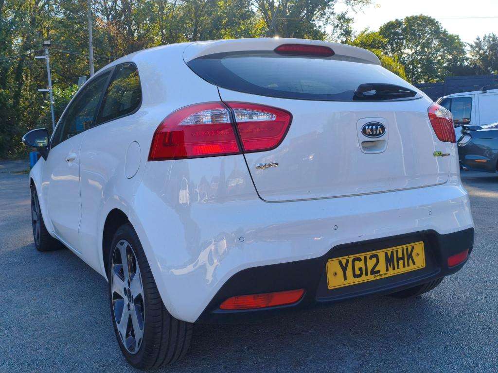 A 2012 KIA RIO 3 Ecodynamics Crdi | Diesel | Manual | Hatchback | A 2012 KIA RIO 3 Ecodynamics Crdi | Diesel | Manual | Hatchback |
