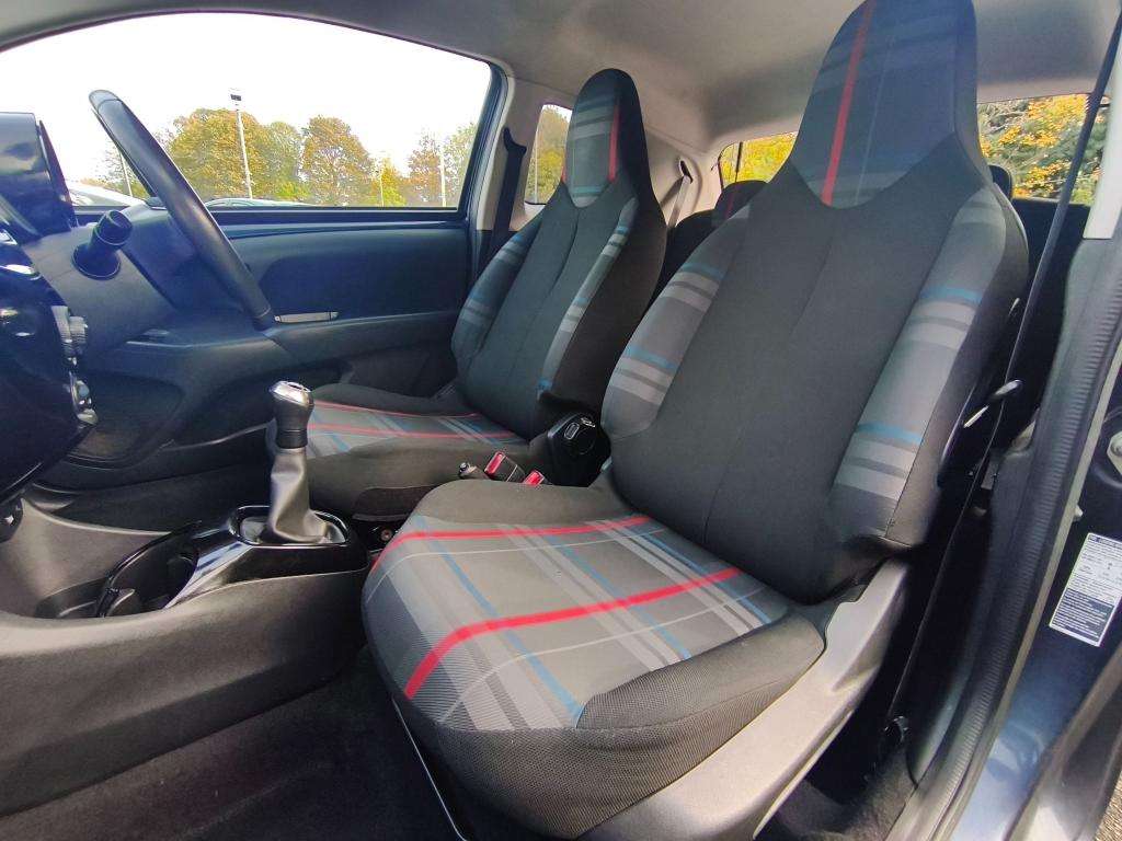 2014 PEUGEOT 108 2014 PEUGEOT 108