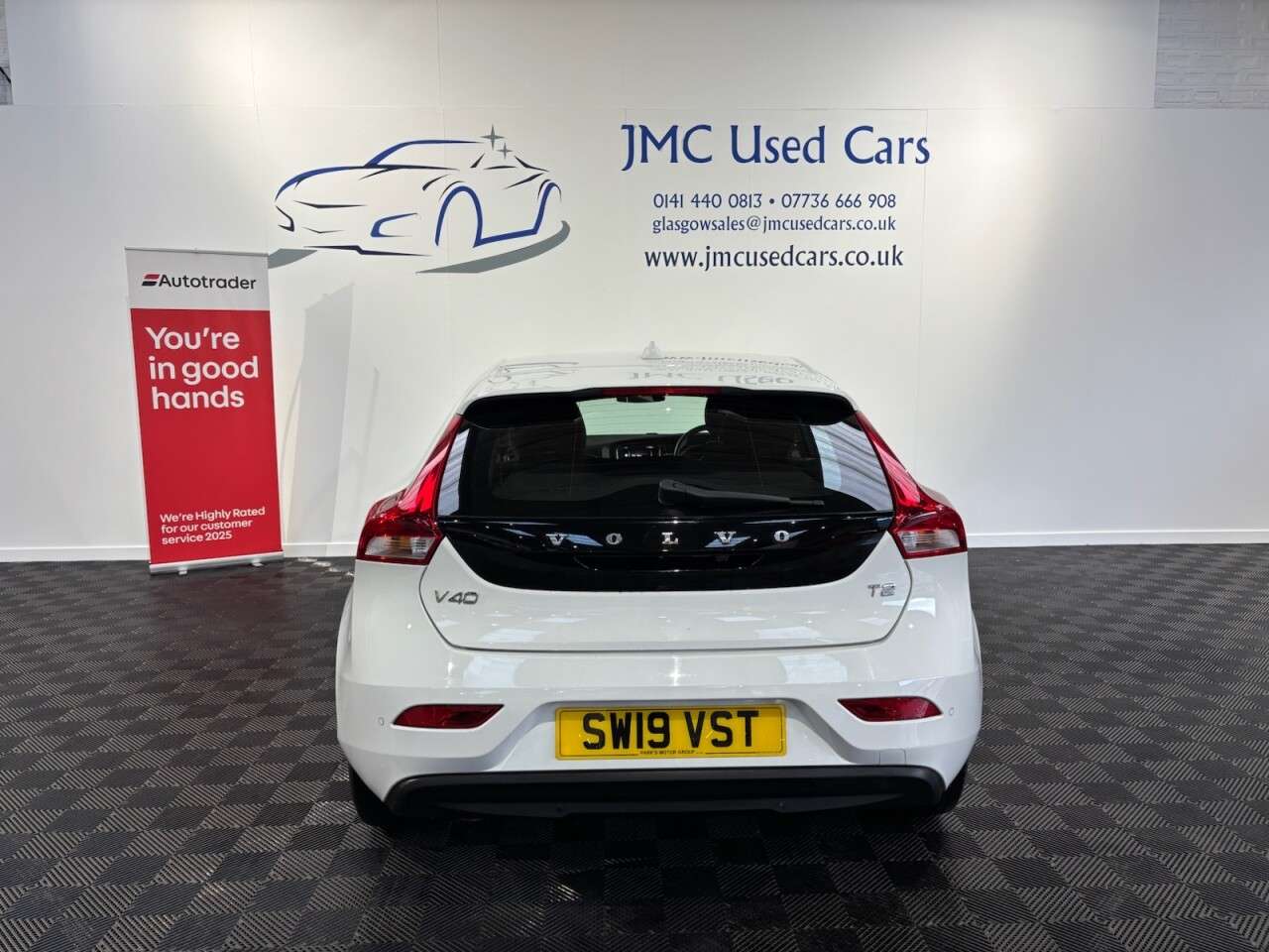 2019 VOLVO V40 2019 VOLVO V40