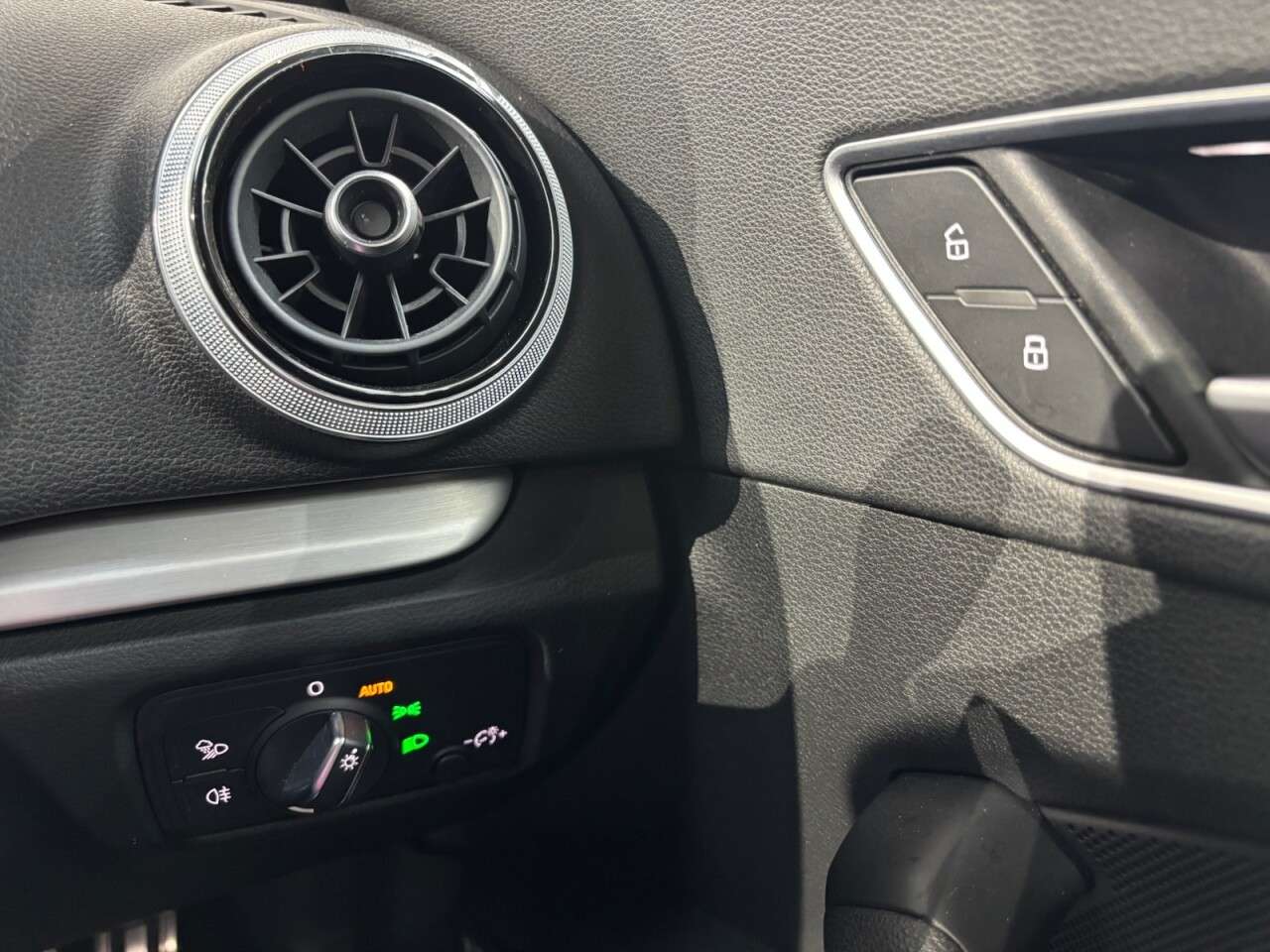 2017 AUDI A3 CABRIOLET 2017 AUDI A3 CABRIOLET