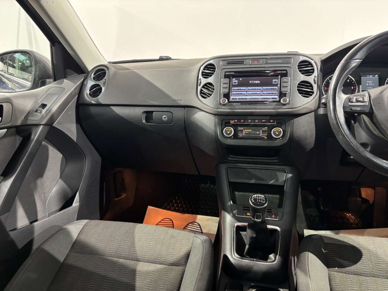 2012 VOLKSWAGEN TIGUAN 2012 VOLKSWAGEN TIGUAN