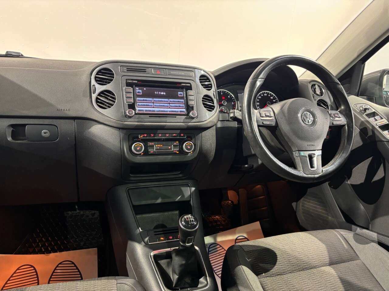 2012 VOLKSWAGEN TIGUAN 2012 VOLKSWAGEN TIGUAN