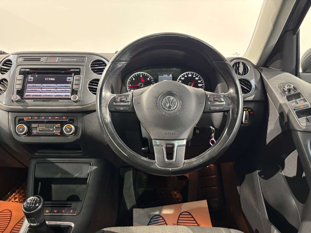 2012 VOLKSWAGEN TIGUAN 2012 VOLKSWAGEN TIGUAN