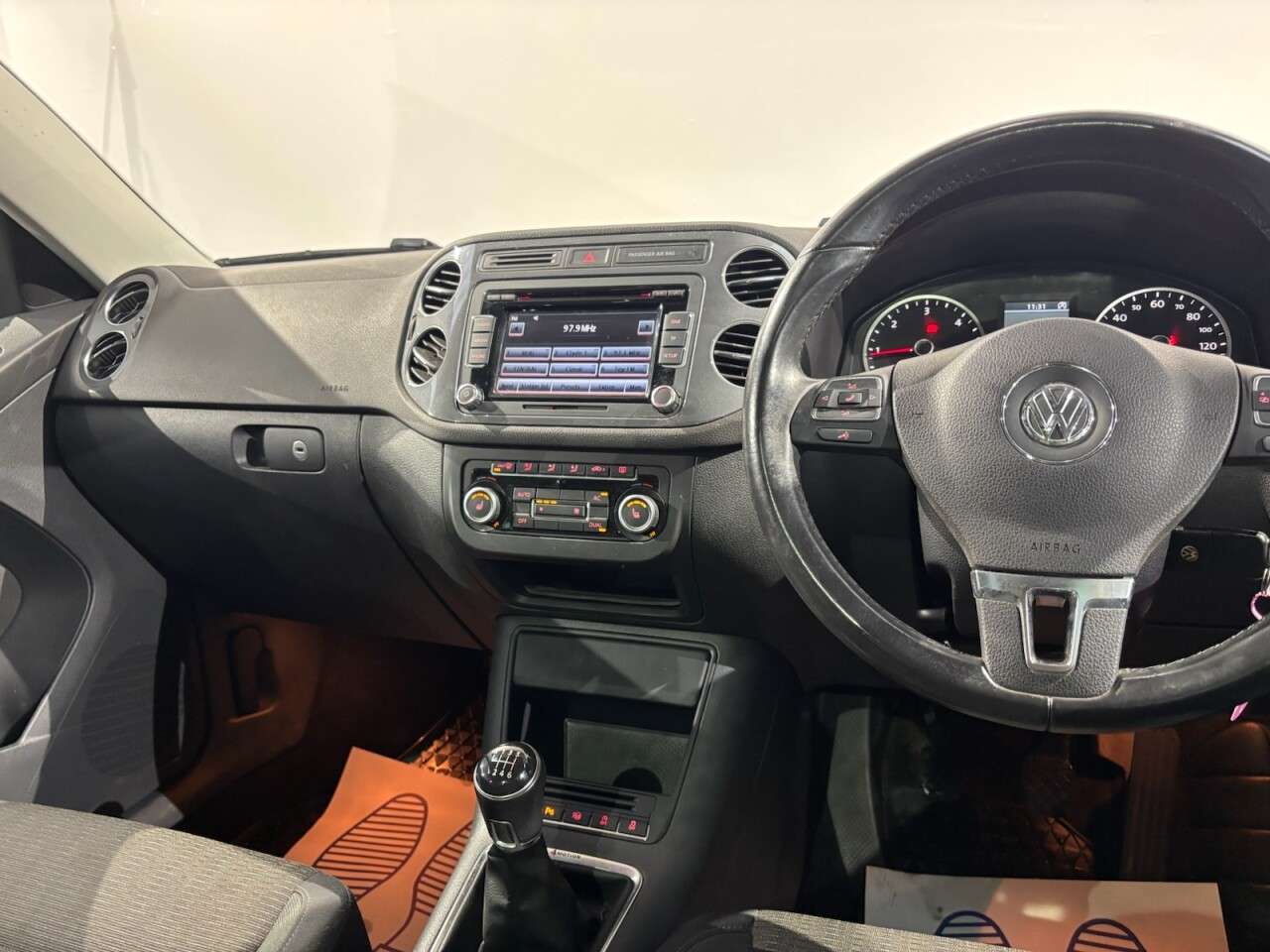 2012 VOLKSWAGEN TIGUAN 2012 VOLKSWAGEN TIGUAN