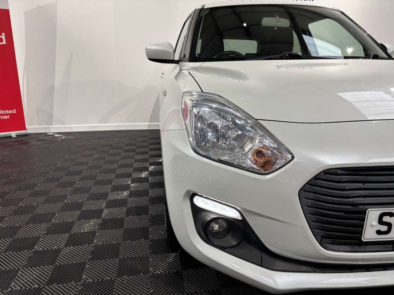 2017 SUZUKI SWIFT 2017 SUZUKI SWIFT