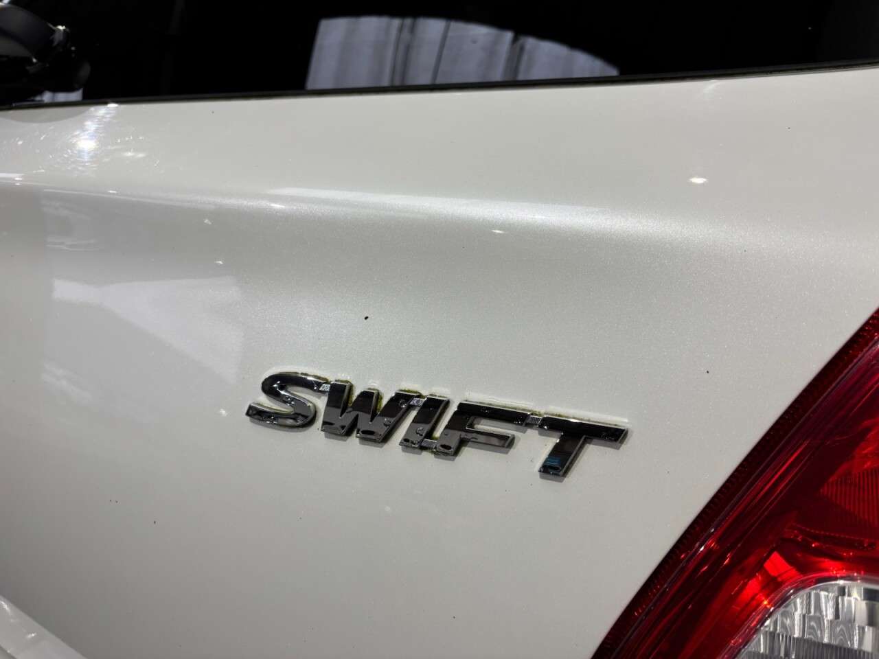 2017 SUZUKI SWIFT 2017 SUZUKI SWIFT