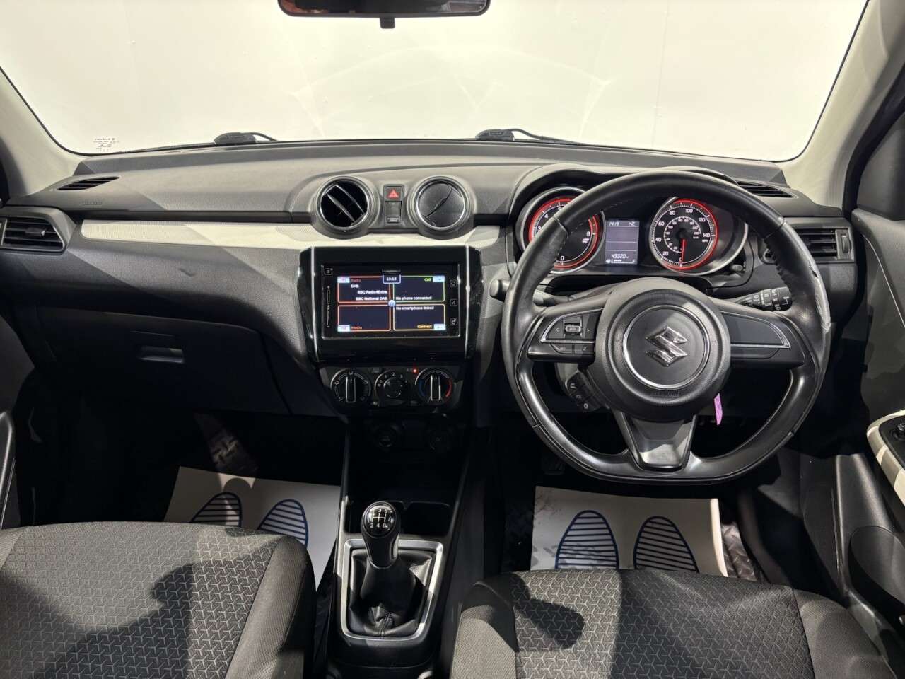 2017 SUZUKI SWIFT 2017 SUZUKI SWIFT