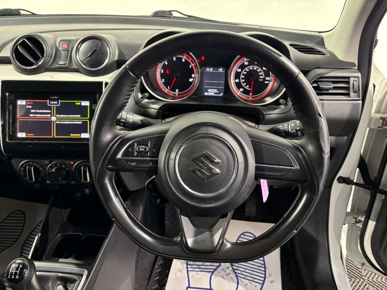 2017 SUZUKI SWIFT 2017 SUZUKI SWIFT