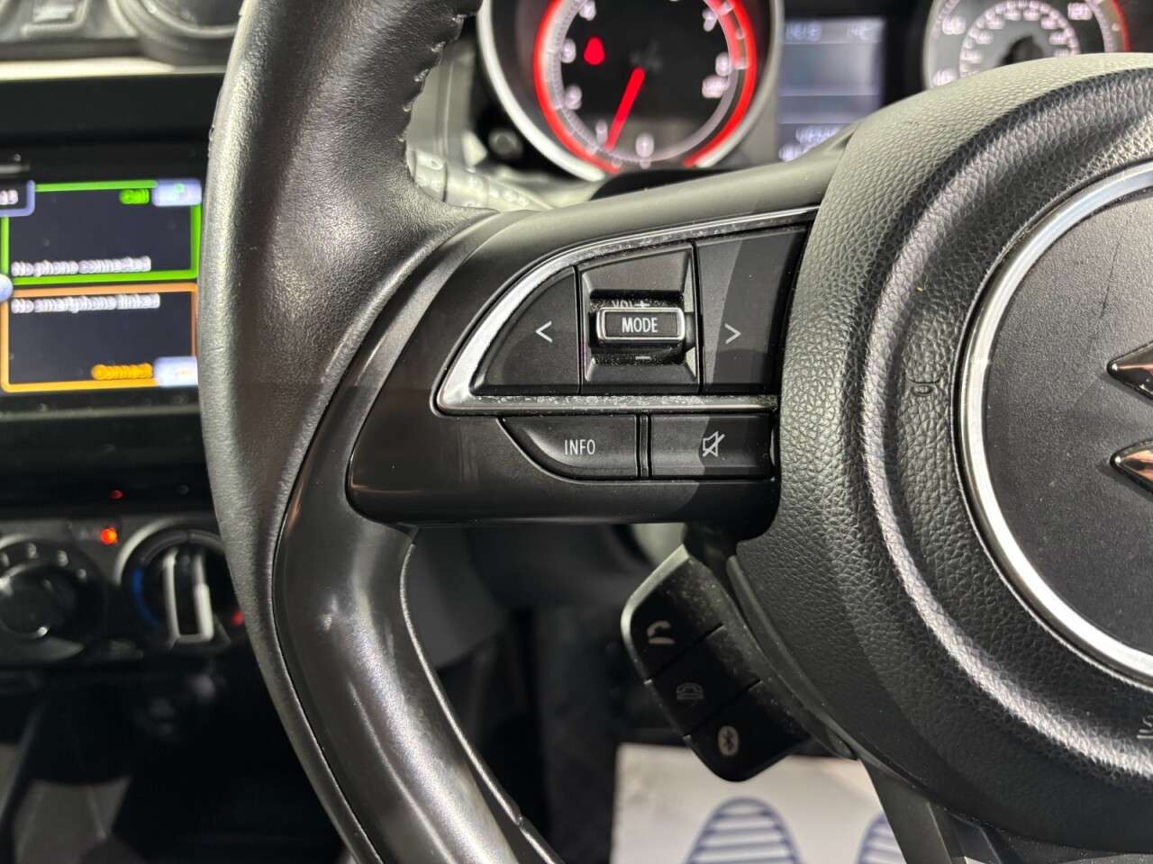 2017 SUZUKI SWIFT 2017 SUZUKI SWIFT