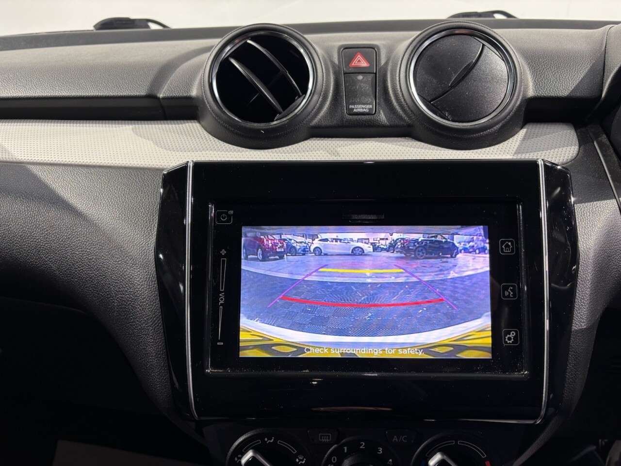 2017 SUZUKI SWIFT 2017 SUZUKI SWIFT