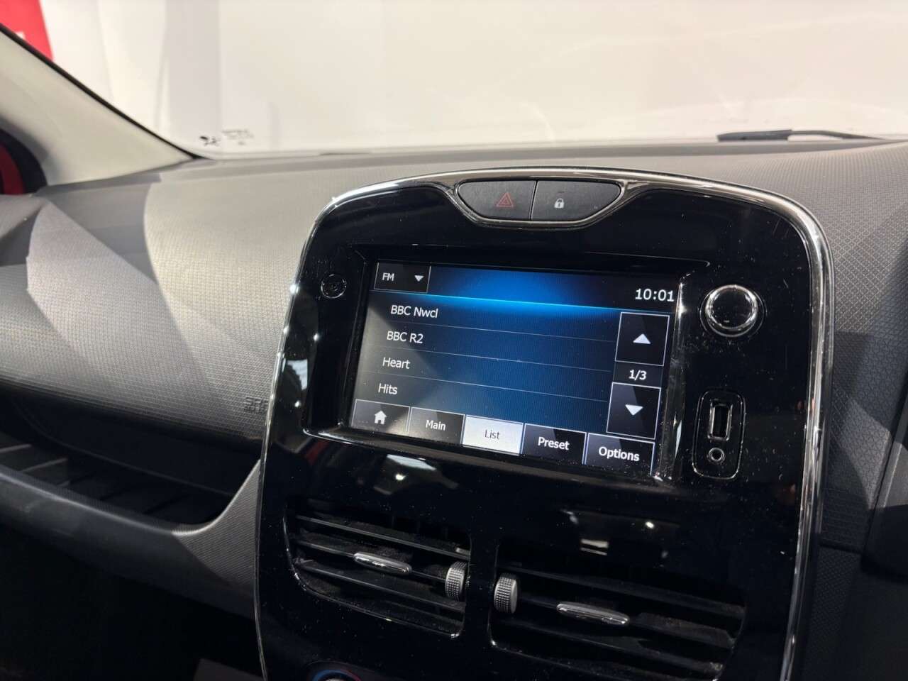 2014 RENAULT CLIO 2014 RENAULT CLIO