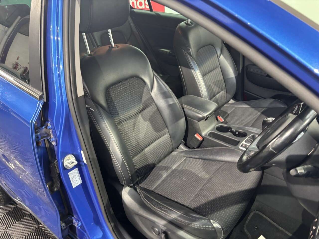 2018 KIA SPORTAGE 2018 KIA SPORTAGE