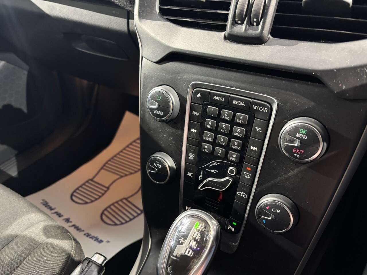 2012 VOLVO V40 2012 VOLVO V40