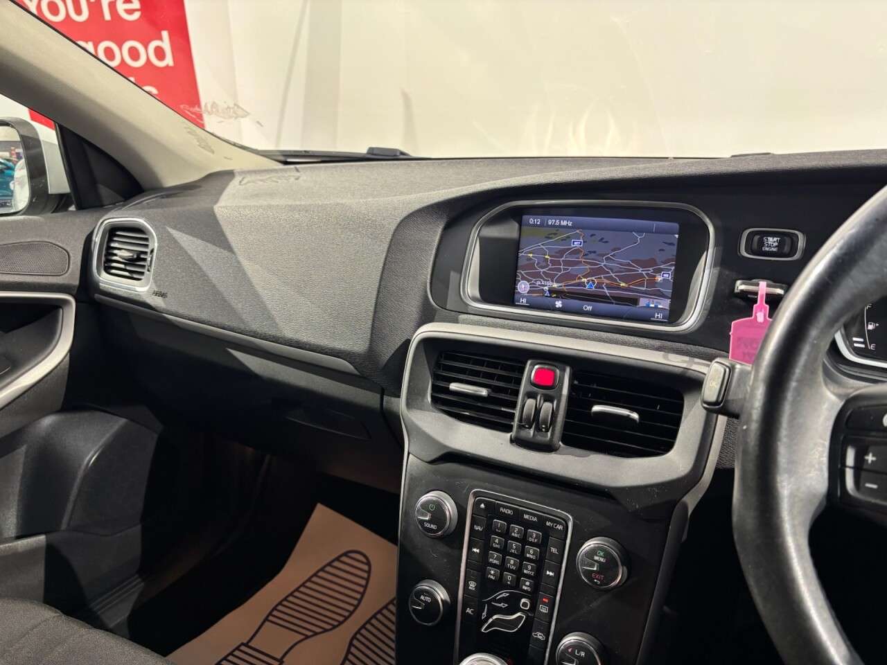 2012 VOLVO V40 2012 VOLVO V40