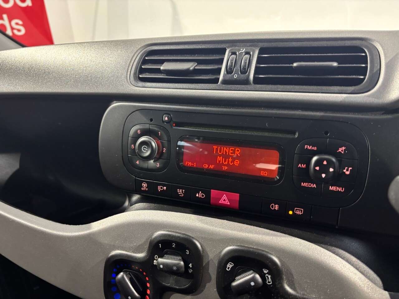 2013 FIAT PANDA 2013 FIAT PANDA