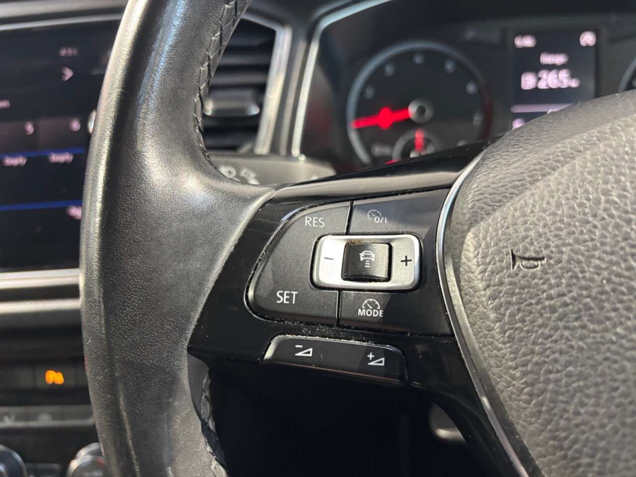 2018 VOLKSWAGEN T-ROC 2018 VOLKSWAGEN T-ROC