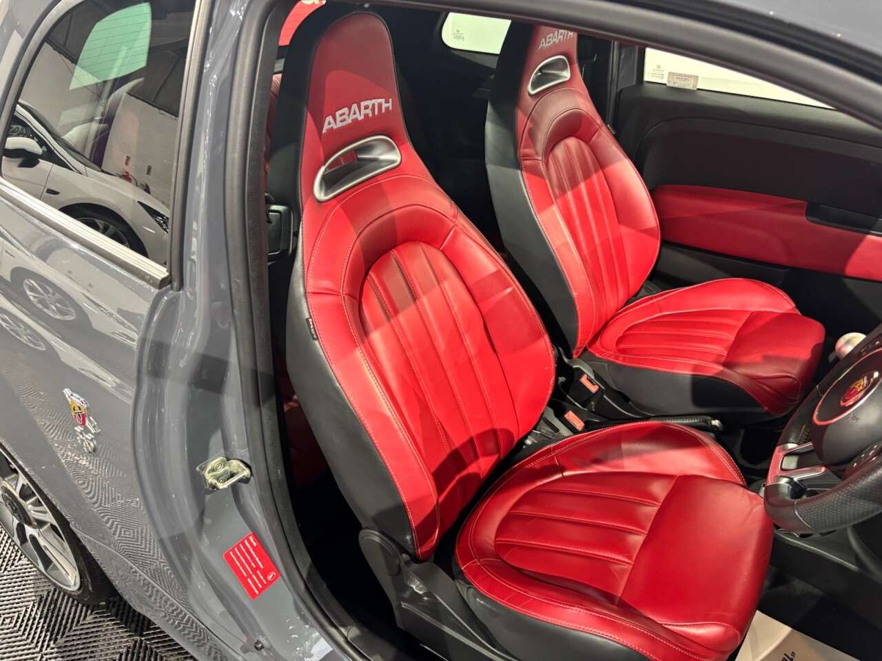 2018 ABARTH 595 2018 ABARTH 595