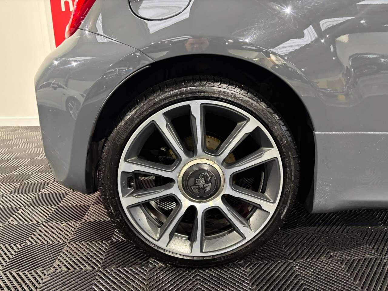 2018 ABARTH 595 2018 ABARTH 595