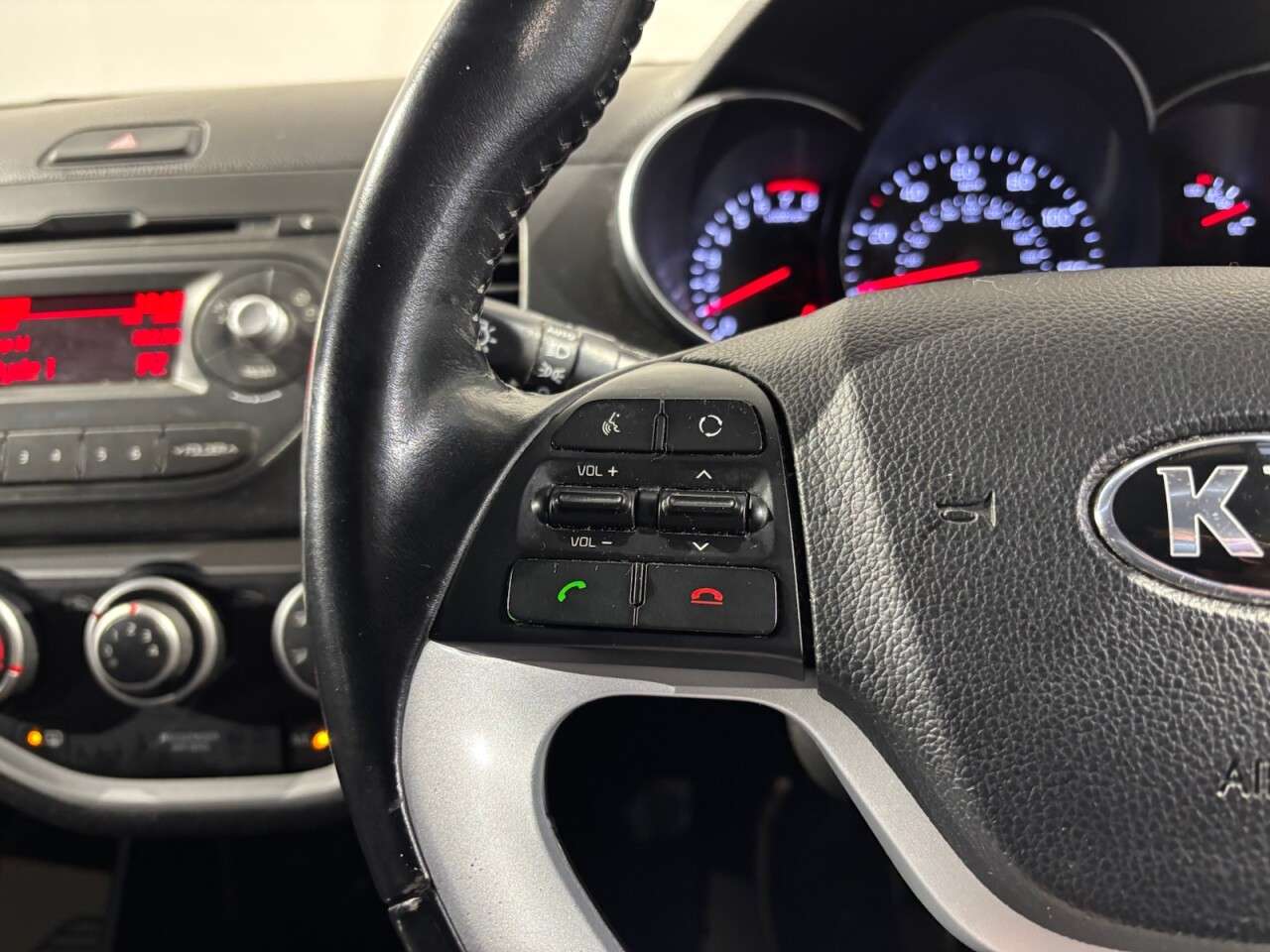 2015 KIA PICANTO 2015 KIA PICANTO