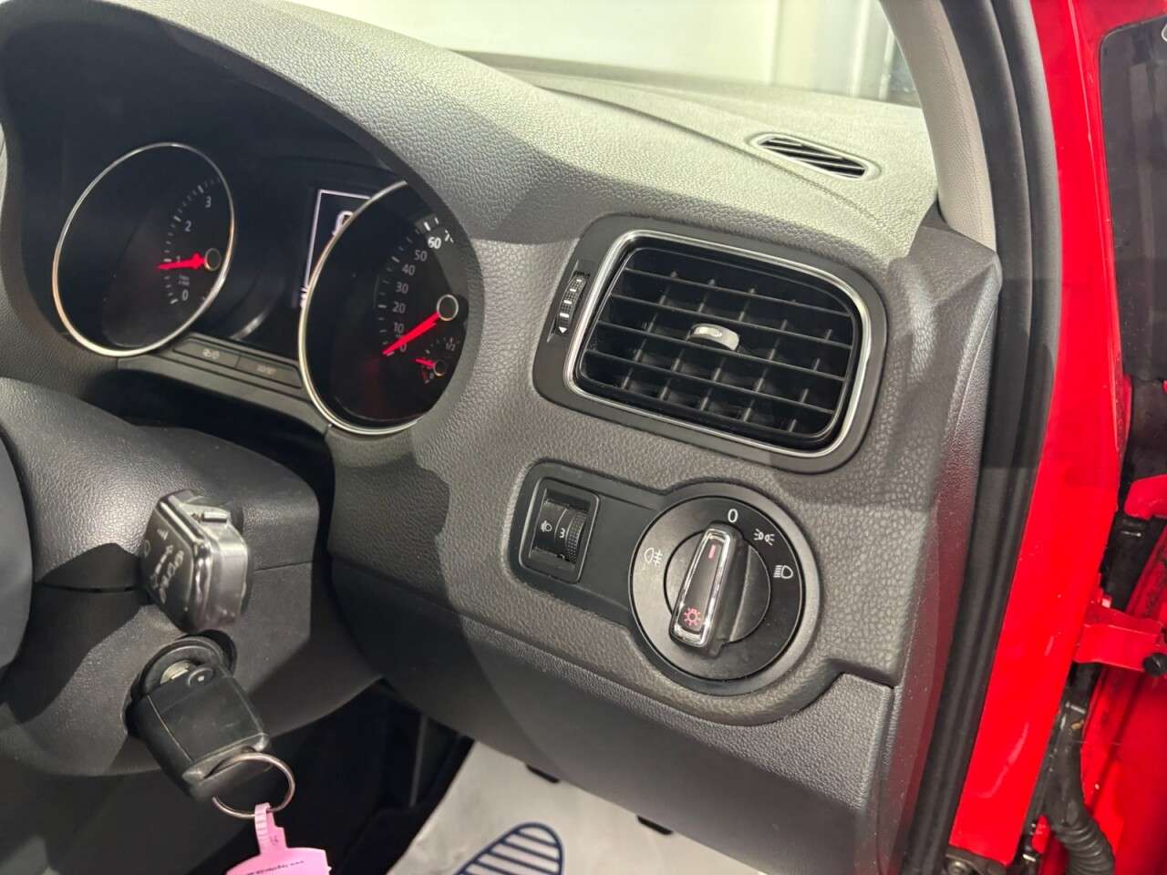 2015 VOLKSWAGEN POLO 2015 VOLKSWAGEN POLO