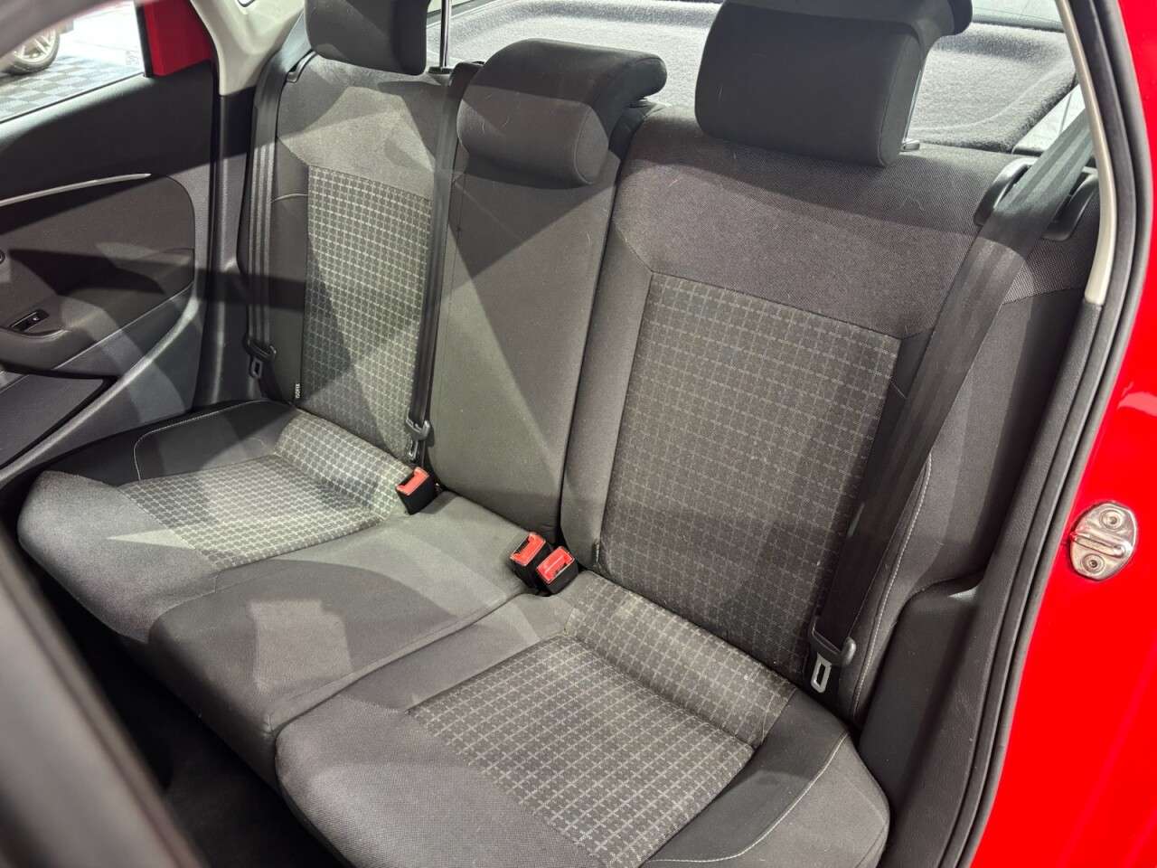 2015 VOLKSWAGEN POLO 2015 VOLKSWAGEN POLO