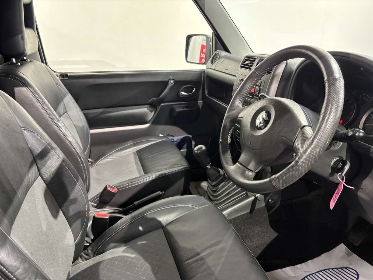 2010 SUZUKI JIMNY 2010 SUZUKI JIMNY