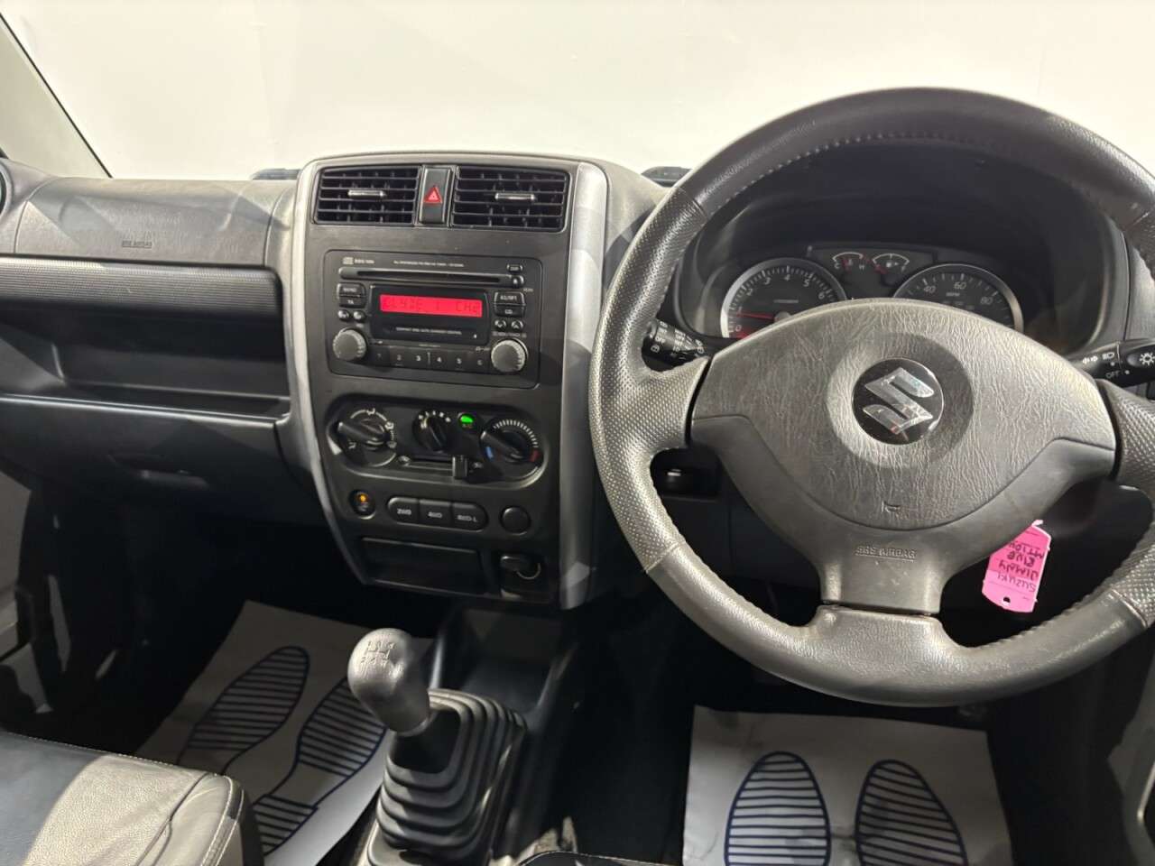 2010 SUZUKI JIMNY 2010 SUZUKI JIMNY