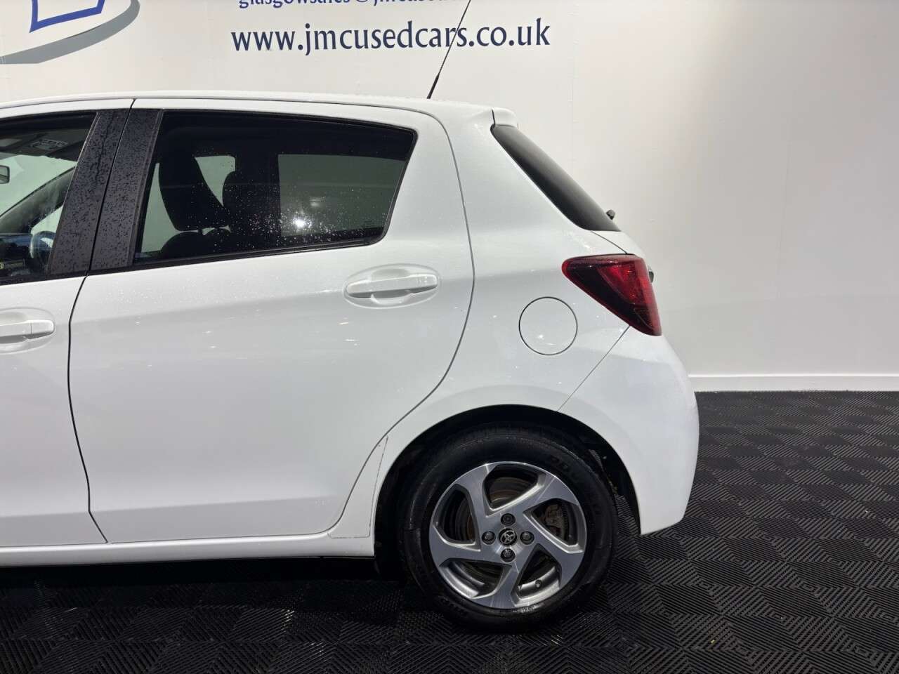 2017 TOYOTA YARIS 2017 TOYOTA YARIS