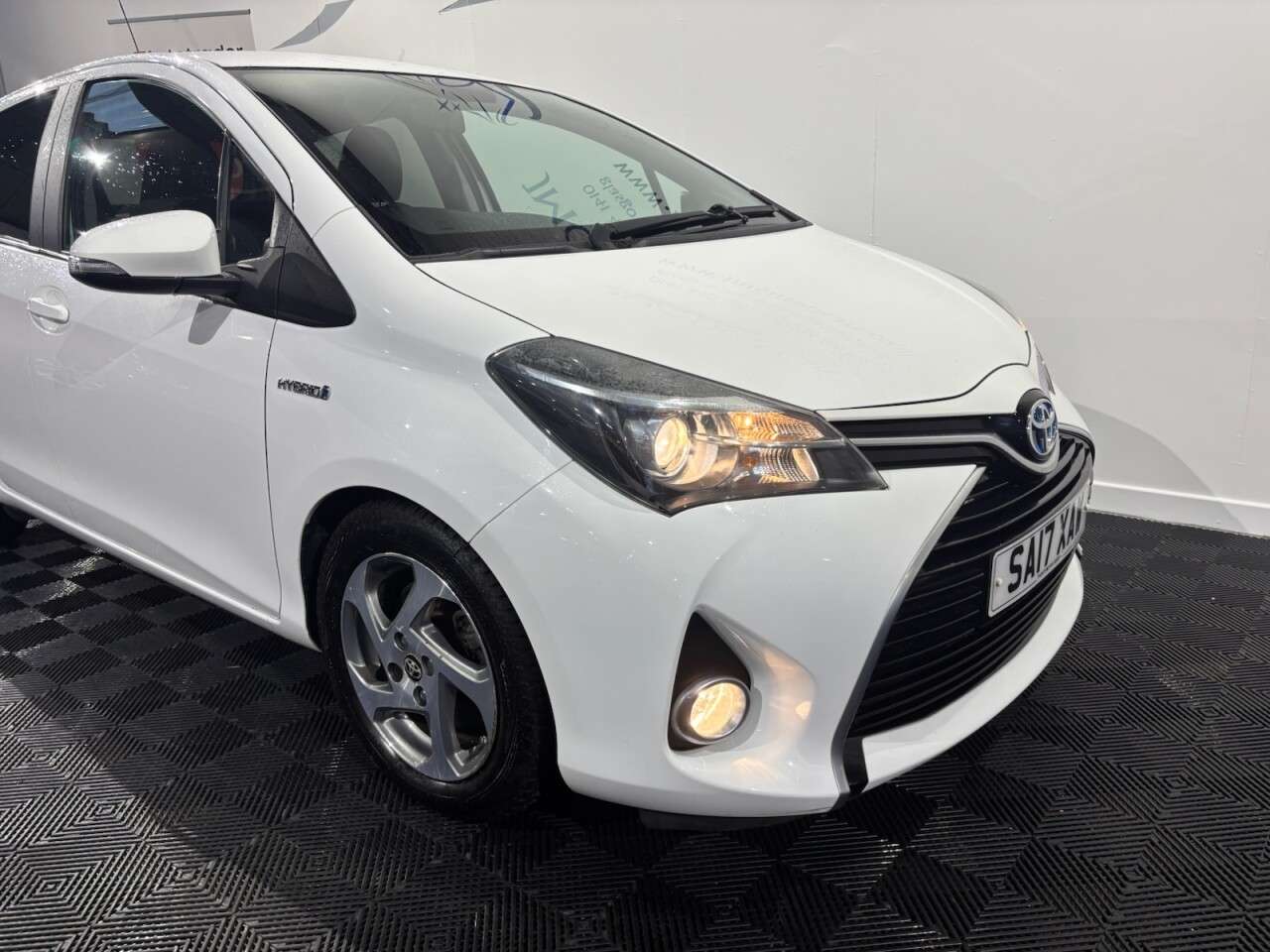 2017 TOYOTA YARIS 2017 TOYOTA YARIS