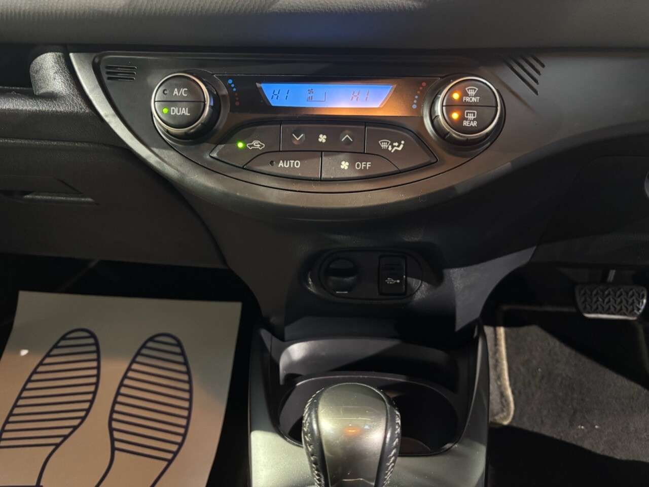 2017 TOYOTA YARIS 2017 TOYOTA YARIS