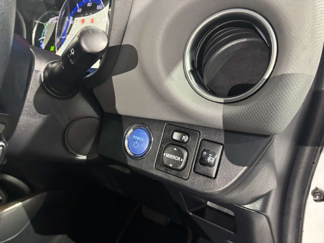 2017 TOYOTA YARIS 2017 TOYOTA YARIS