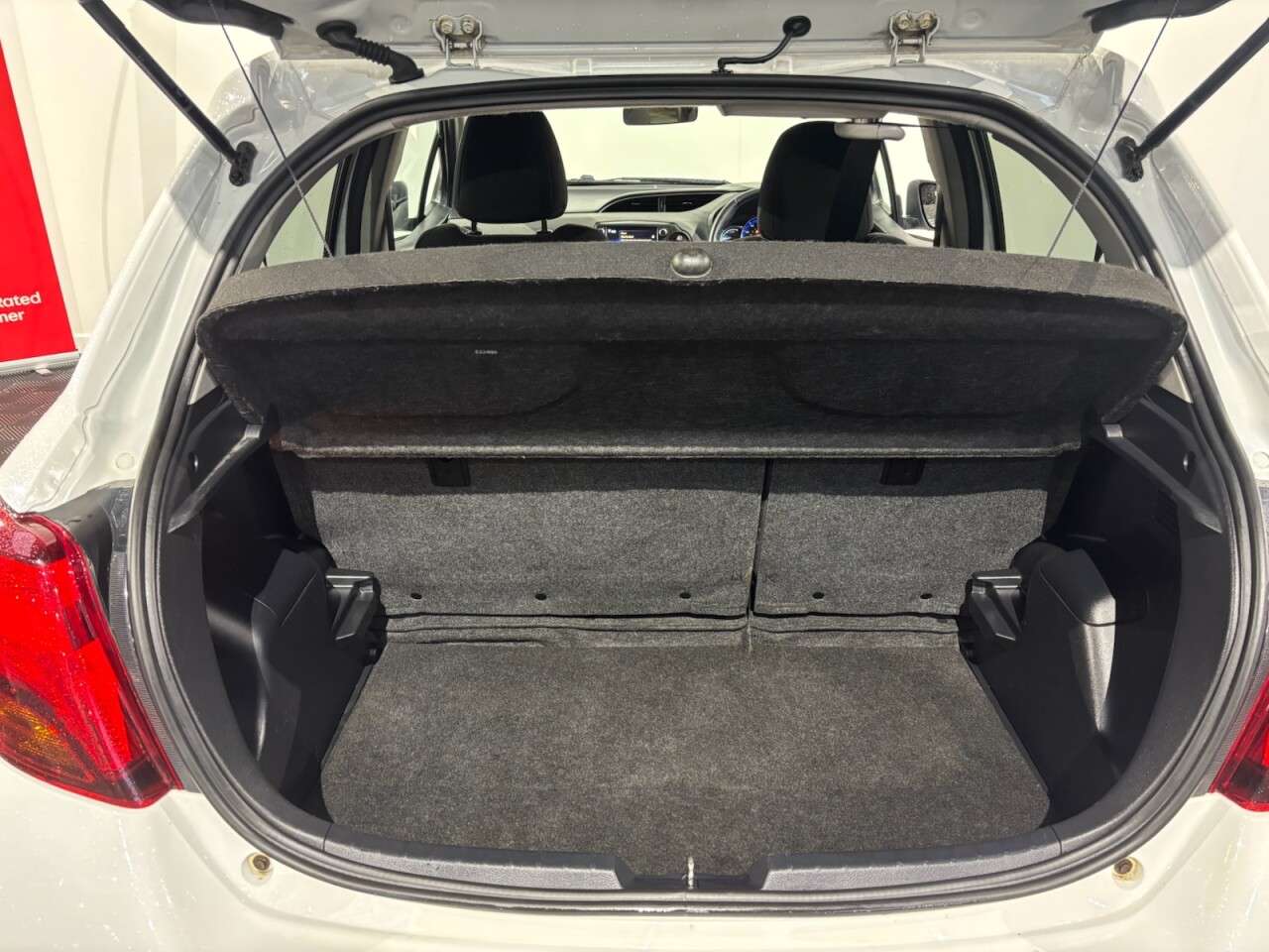 2017 TOYOTA YARIS 2017 TOYOTA YARIS