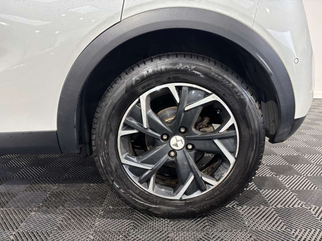 2020 DS AUTOMOBILES DS 3 2020 DS AUTOMOBILES DS 3