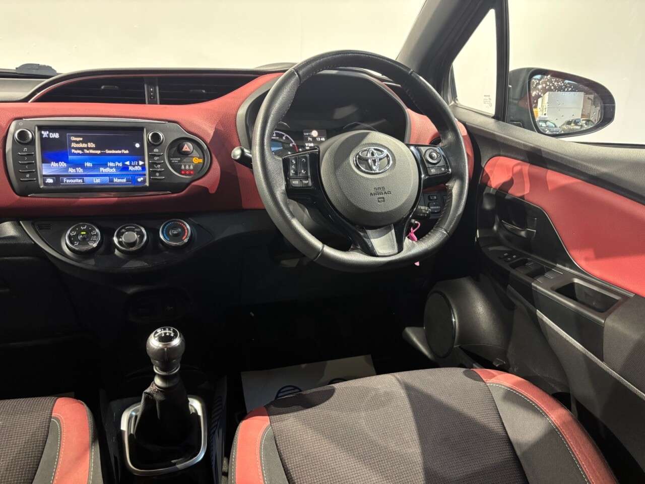 2017 TOYOTA YARIS 2017 TOYOTA YARIS