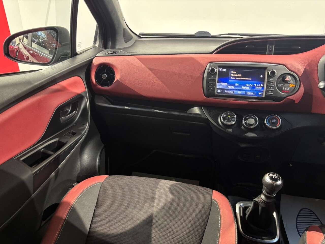 2017 TOYOTA YARIS 2017 TOYOTA YARIS