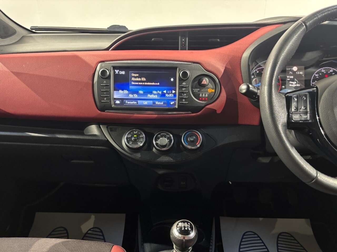 2017 TOYOTA YARIS 2017 TOYOTA YARIS