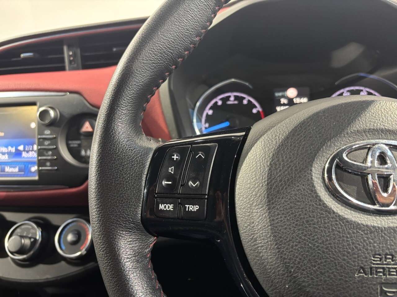 2017 TOYOTA YARIS 2017 TOYOTA YARIS