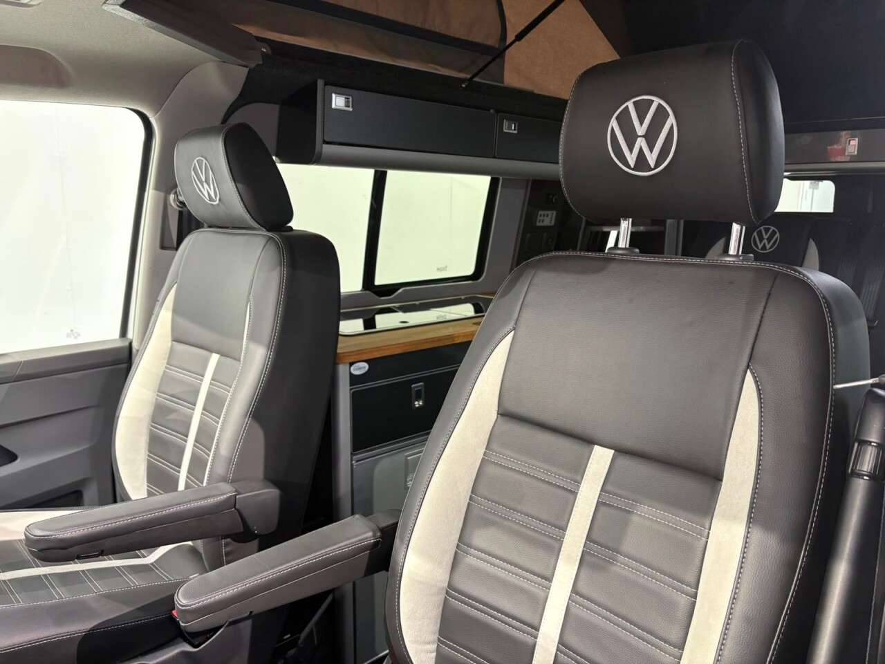 2024 VOLKSWAGEN TRANSPORTER CAMPERVAN 2024 VOLKSWAGEN TRANSPORTER CAMPERVAN