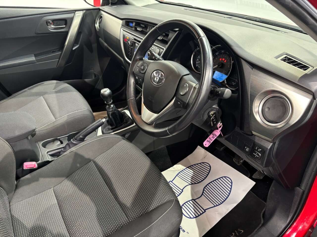 2015 TOYOTA AURIS 2015 TOYOTA AURIS