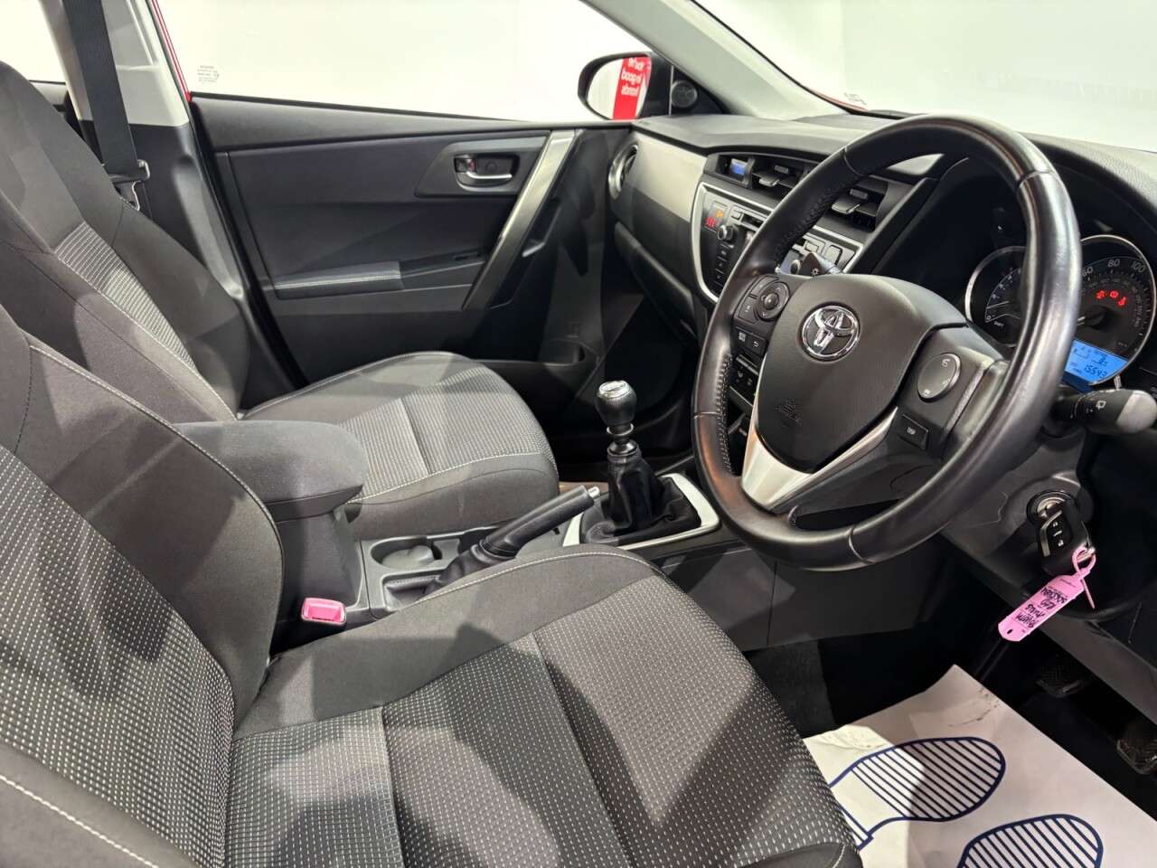 2015 TOYOTA AURIS 2015 TOYOTA AURIS