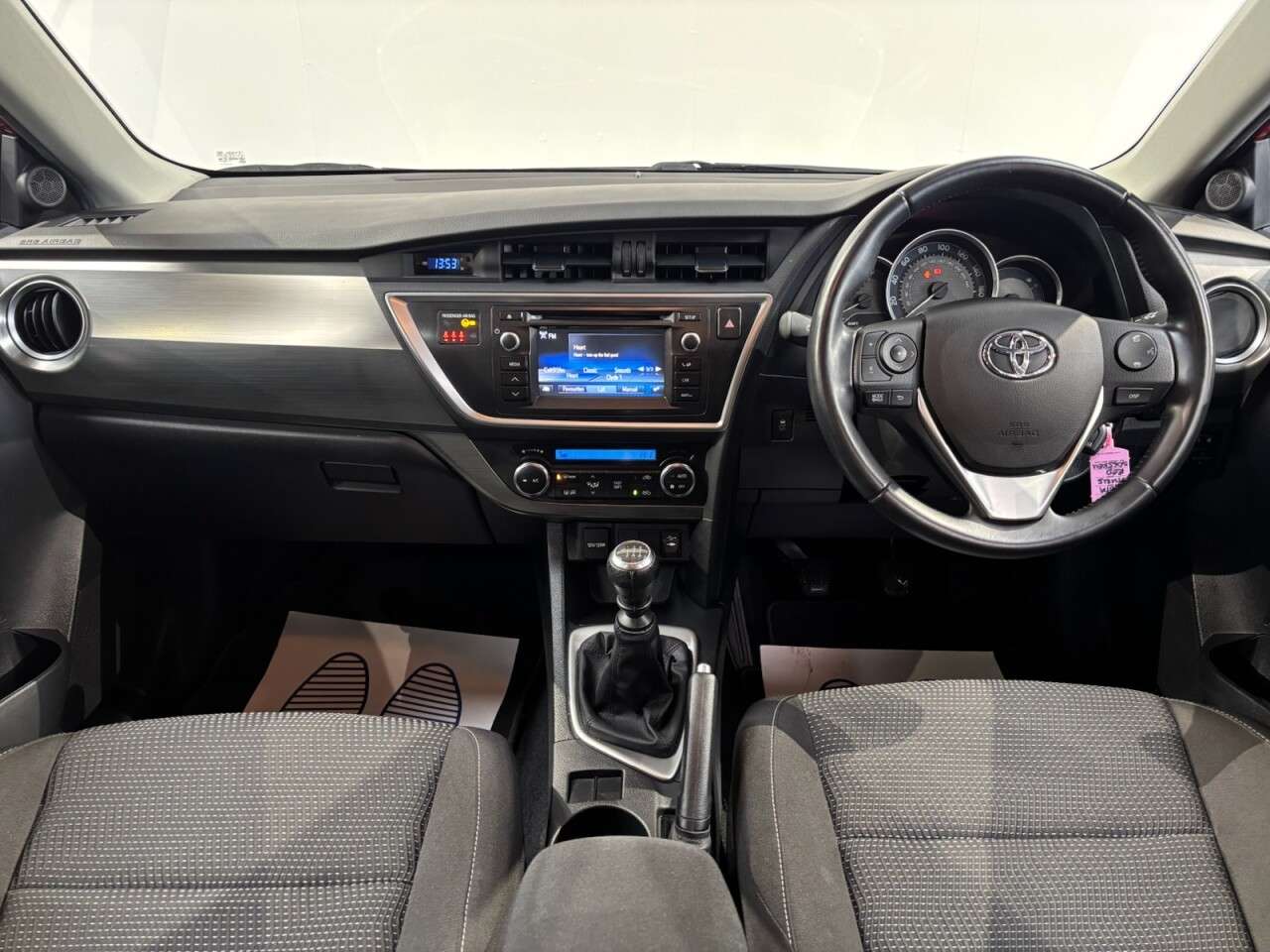 2015 TOYOTA AURIS 2015 TOYOTA AURIS
