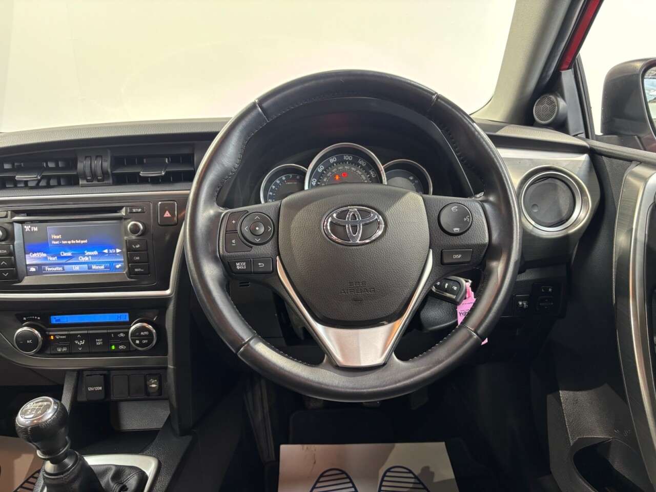 2015 TOYOTA AURIS 2015 TOYOTA AURIS
