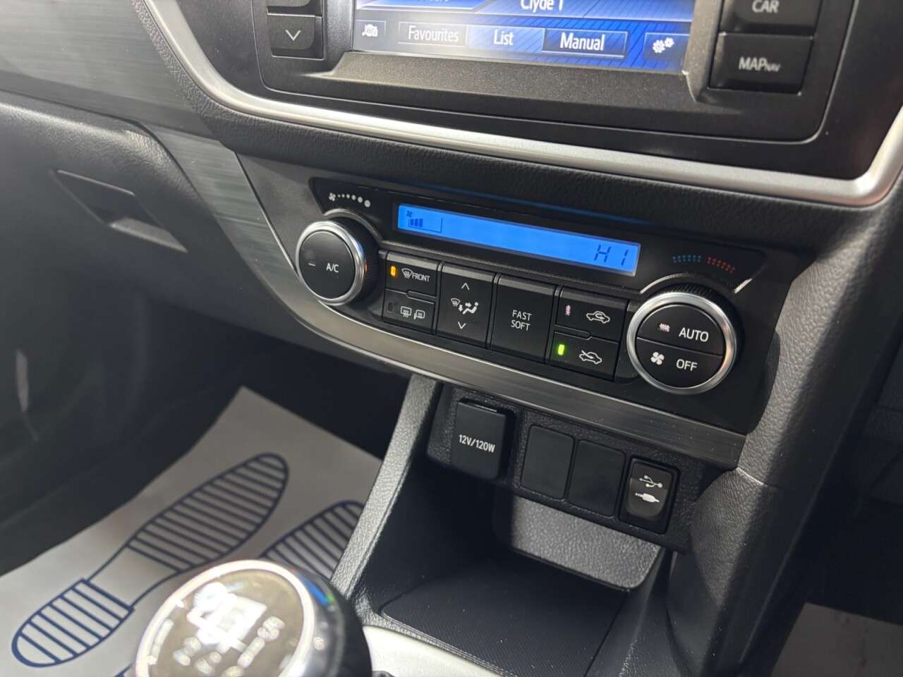 2015 TOYOTA AURIS 2015 TOYOTA AURIS