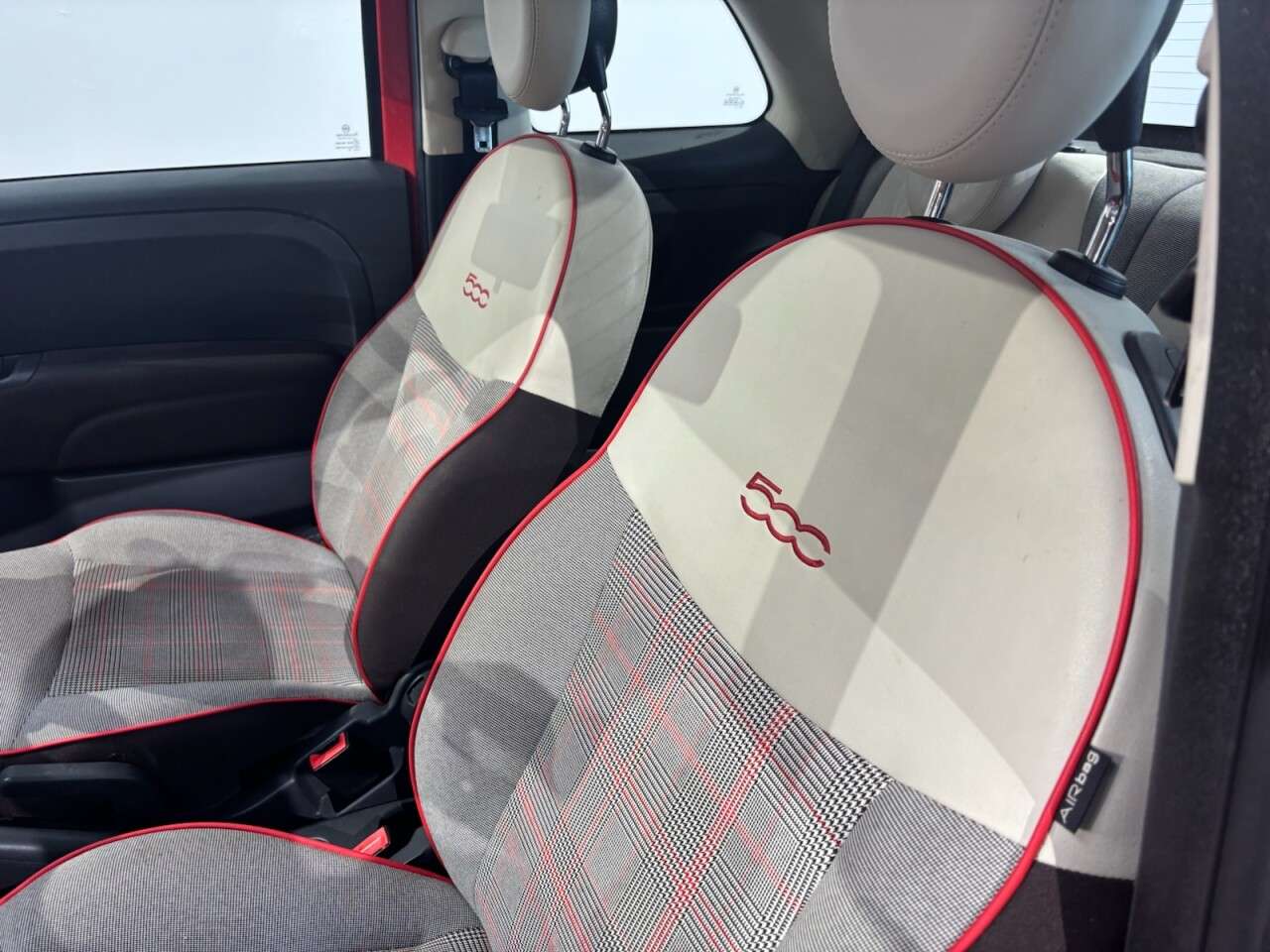 2017 FIAT 500 2017 FIAT 500