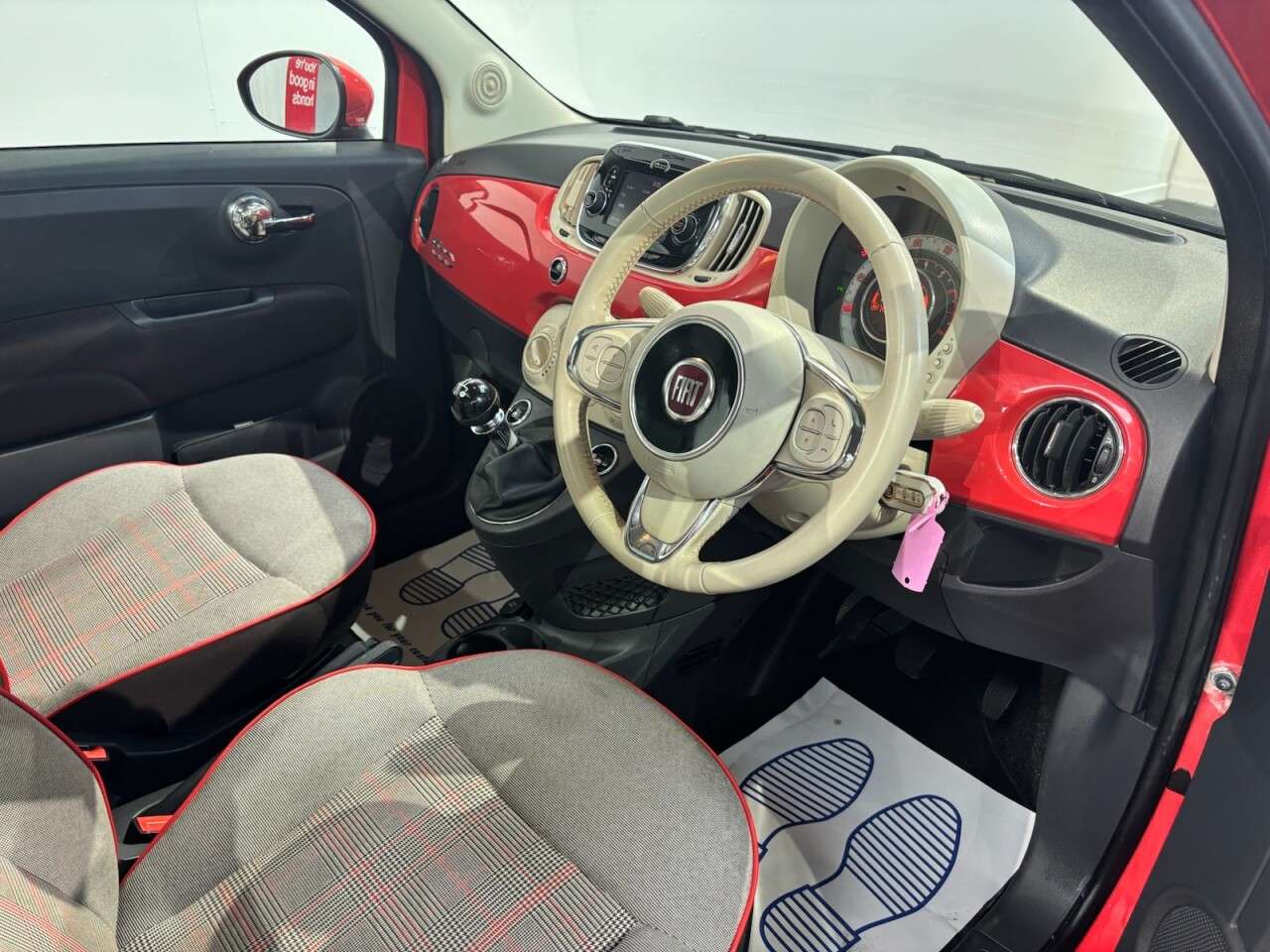 2017 FIAT 500 2017 FIAT 500