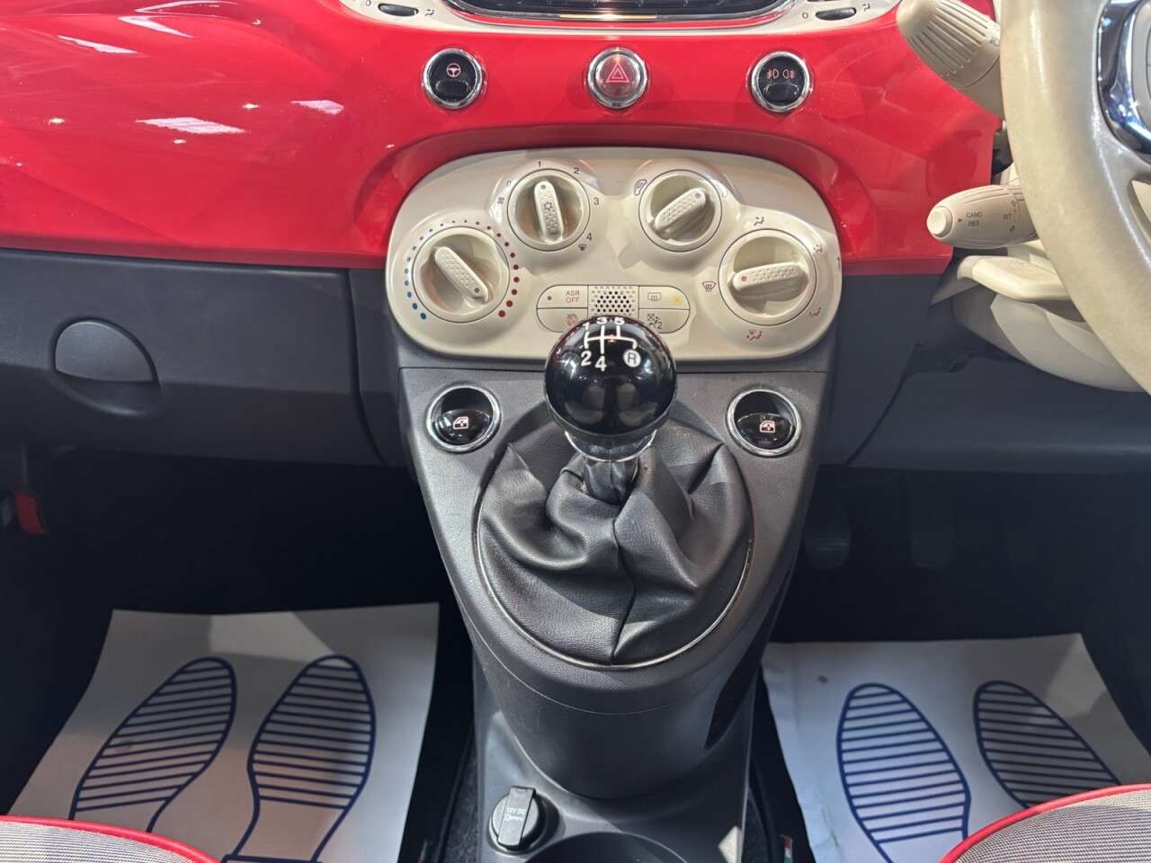 2017 FIAT 500 2017 FIAT 500